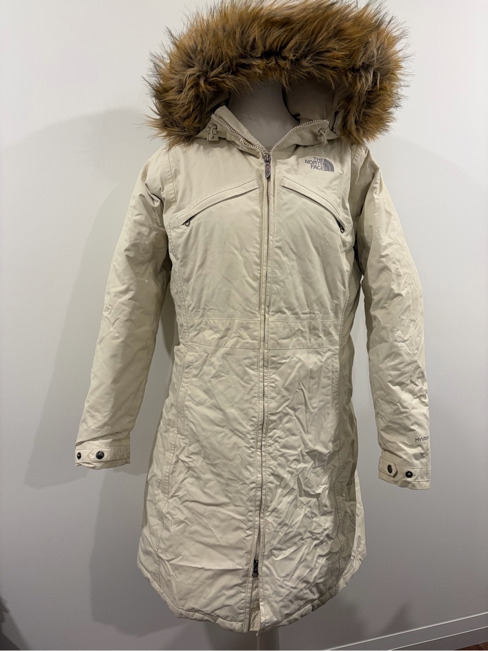 The North Face Women’s HyVent Winter Parka – Size Large